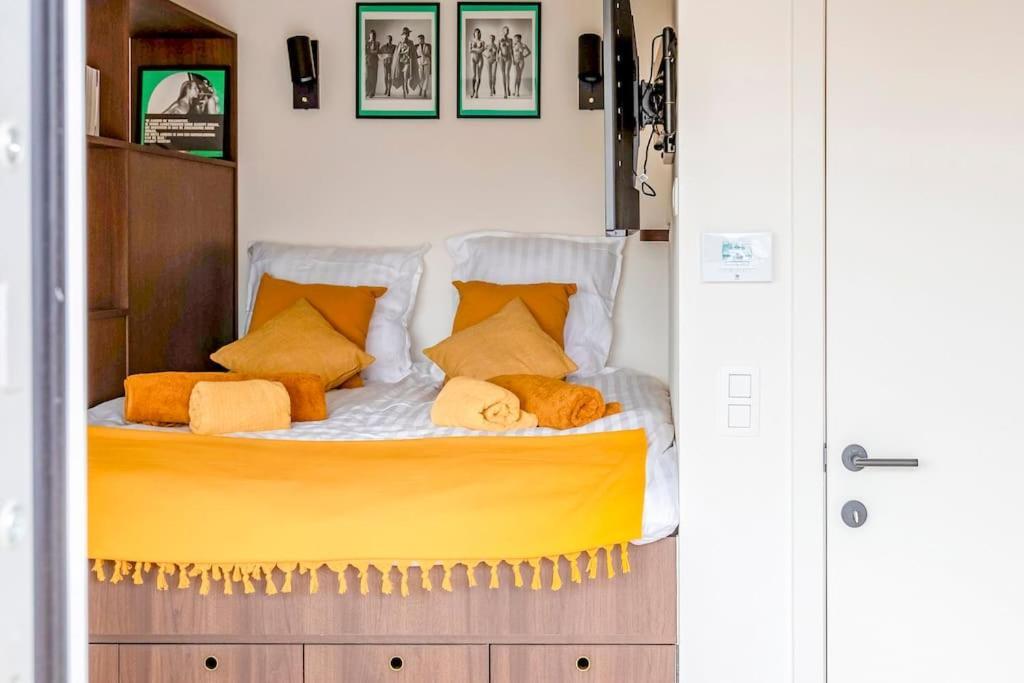 Love Nest - Your Cosy Penthouse 奥斯滕德 外观 照片