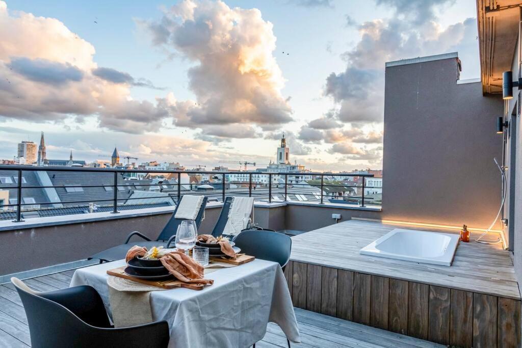 Love Nest - Your Cosy Penthouse 奥斯滕德 外观 照片