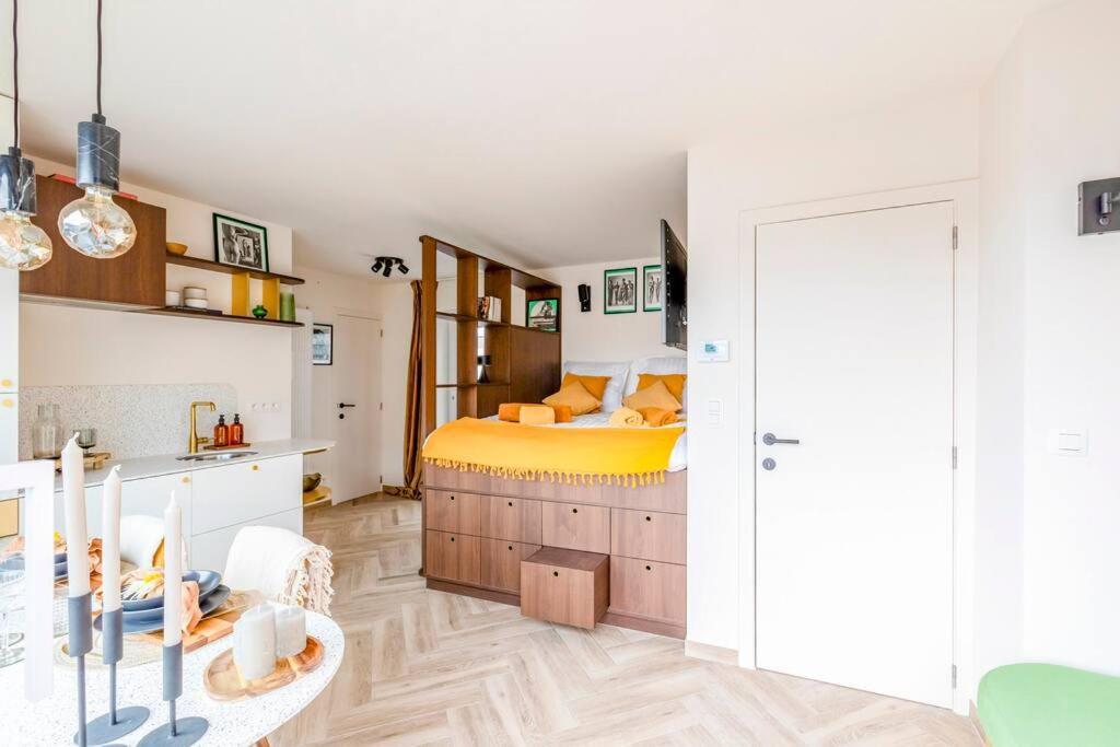 Love Nest - Your Cosy Penthouse 奥斯滕德 外观 照片