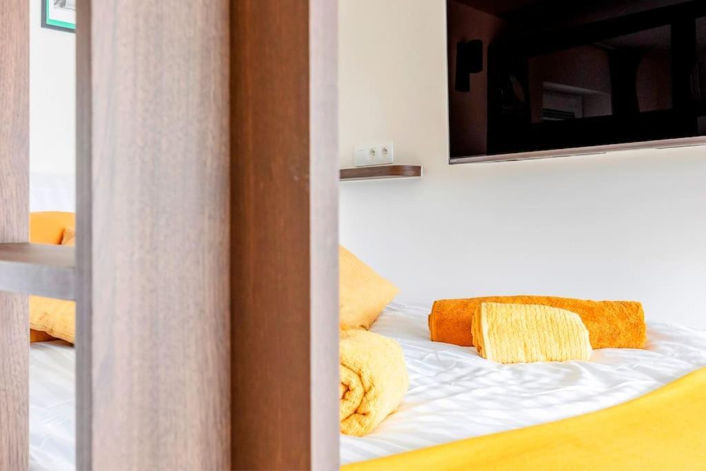 Love Nest - Your Cosy Penthouse 奥斯滕德 外观 照片