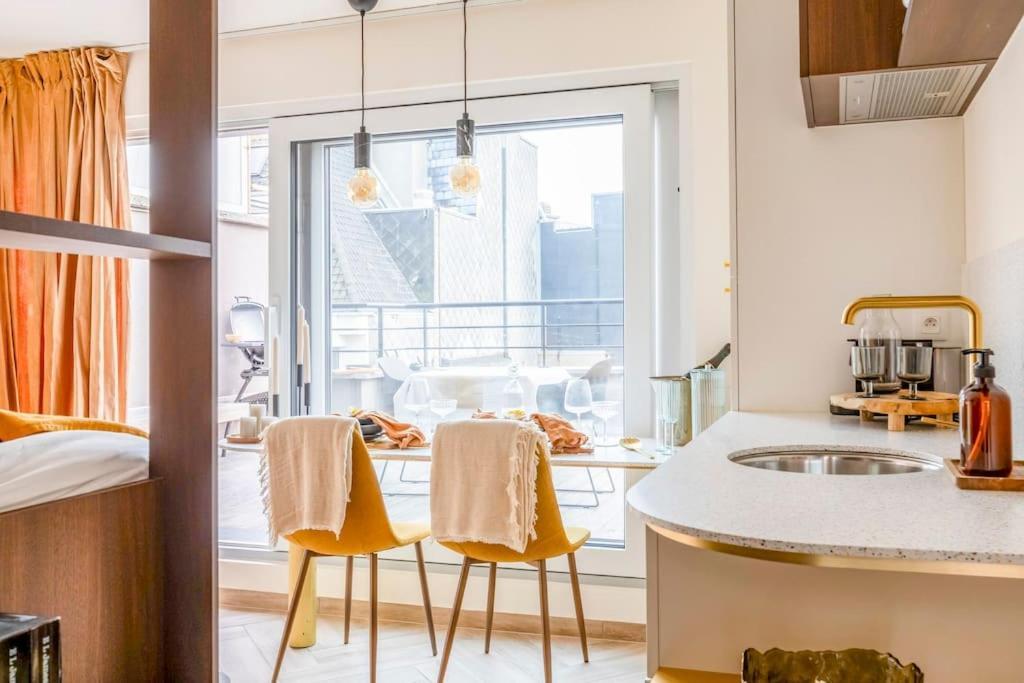 Love Nest - Your Cosy Penthouse 奥斯滕德 外观 照片